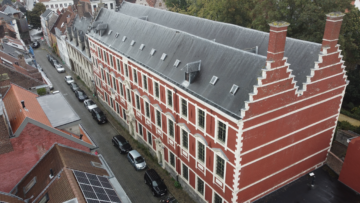 Berg van Barmhartigheid straatzijde
